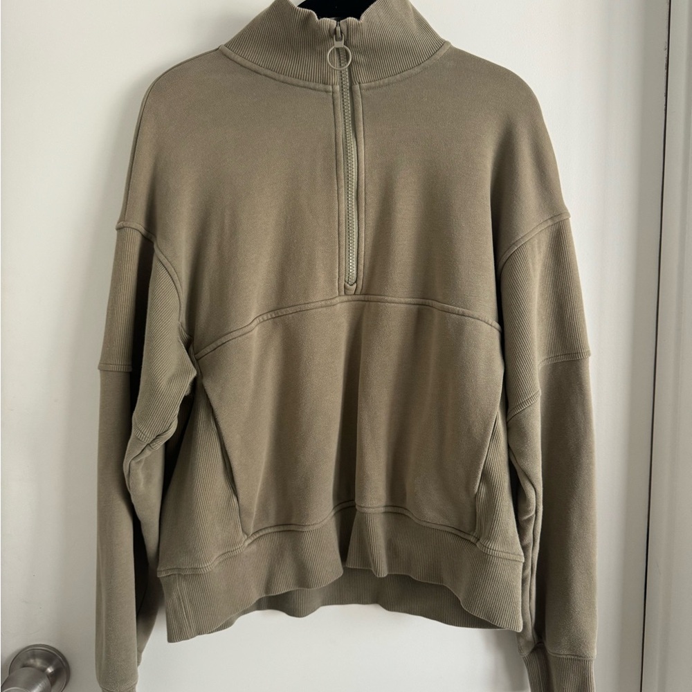 Vuori Women's Olive Zip-Up Jacket